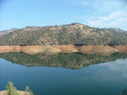 tulloch-lake1.jpg